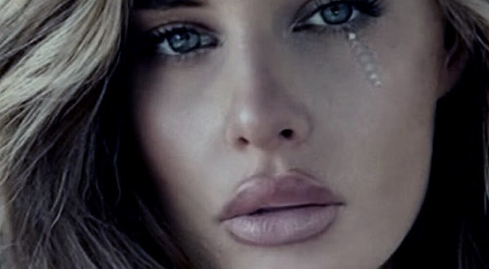 Song Title: Let it bounce Artist Name: KZKELLY